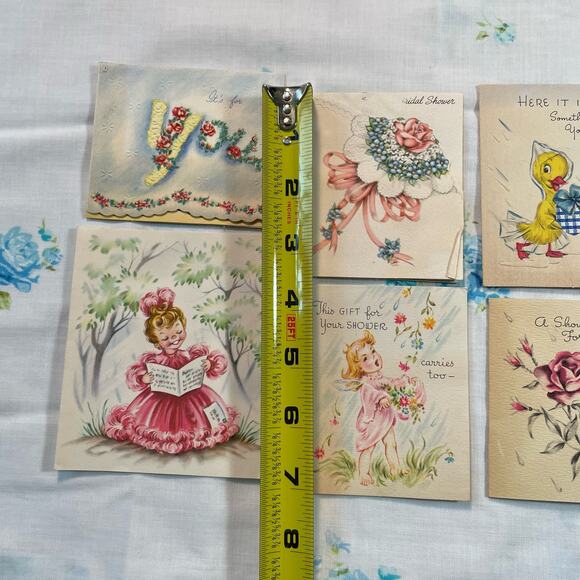 Lot of Kitsch Shower Cards and Wedding Cards - Picture 4 of 10